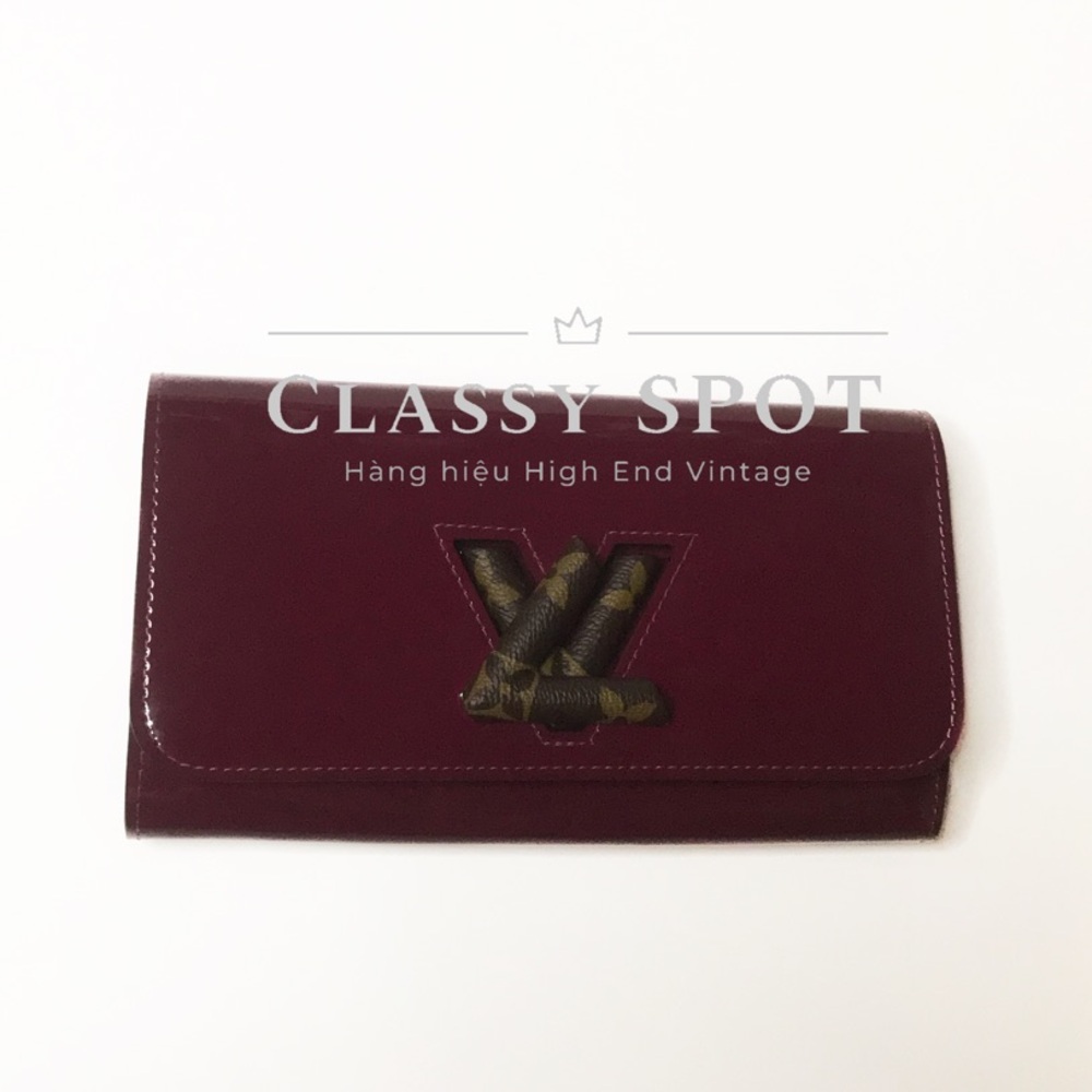 ❌SOLD❌ LOUIS VUITTON Twist Wallet